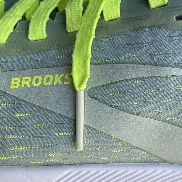 Brooks Hyperion Tempo Running Sneaker Size 9 Womens Pale Turquoise G8 with Jeans - Picture 14 of 16